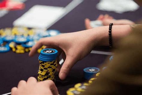 How to Choose Between Small vs Big Bet Sizes.
